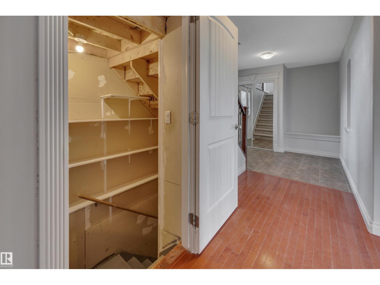 24 BIRCHMONT DR - 44