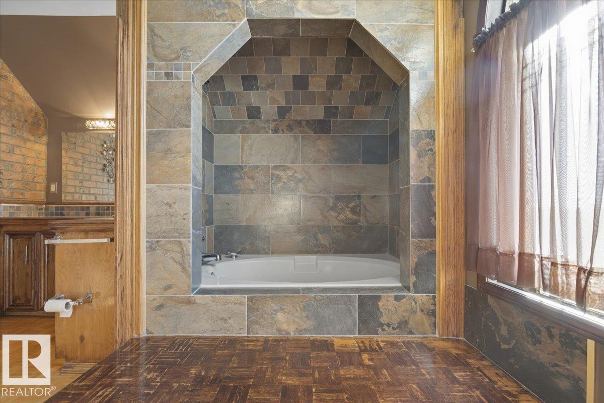 5001 42 Avenue - Photo 32