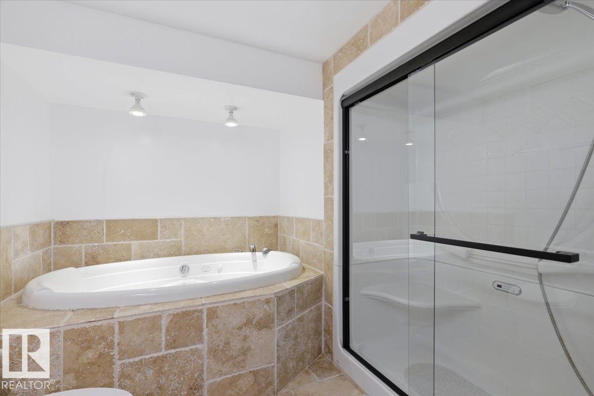 242 Northmount Drive - Photo 23