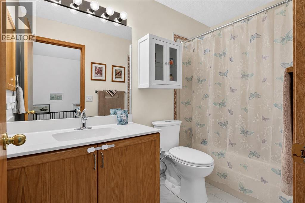 592 Regal Park Northeast - Photo 20