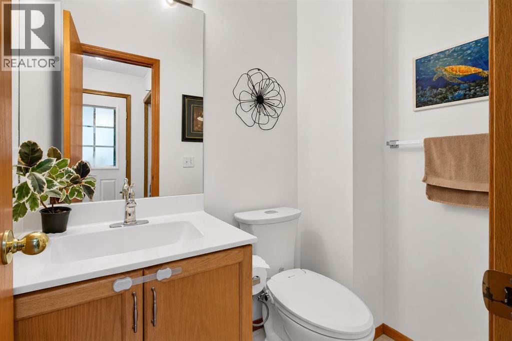 592 Regal Park Northeast - Photo 10