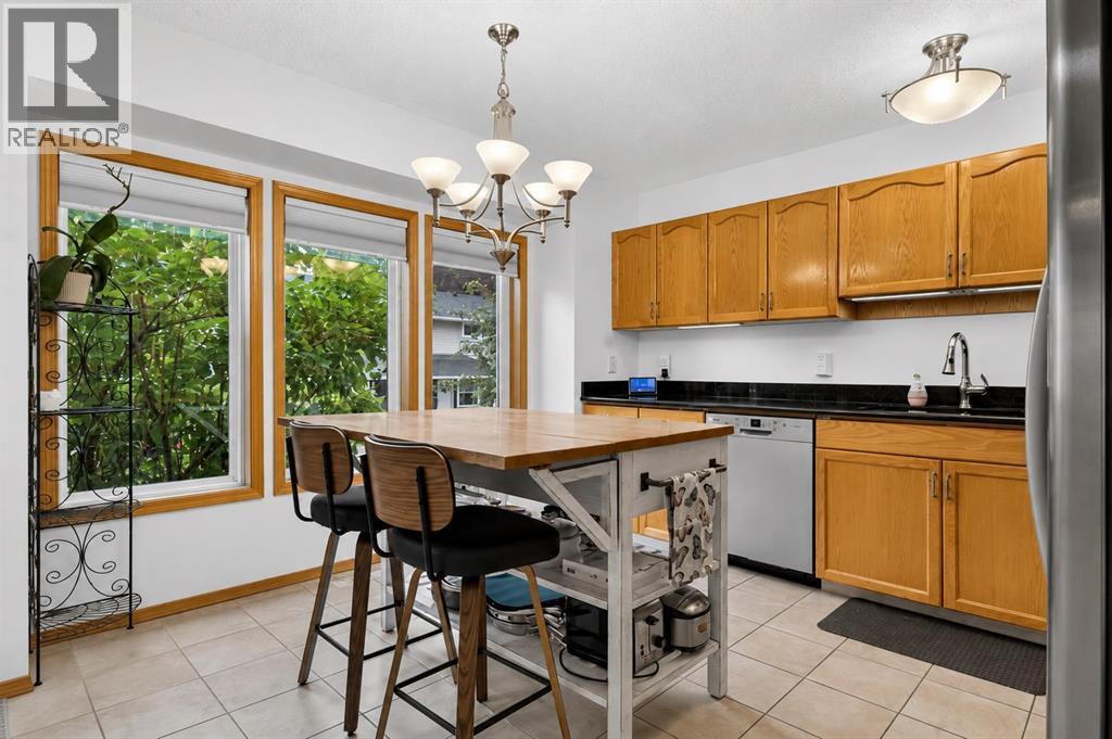 592 Regal Park Northeast