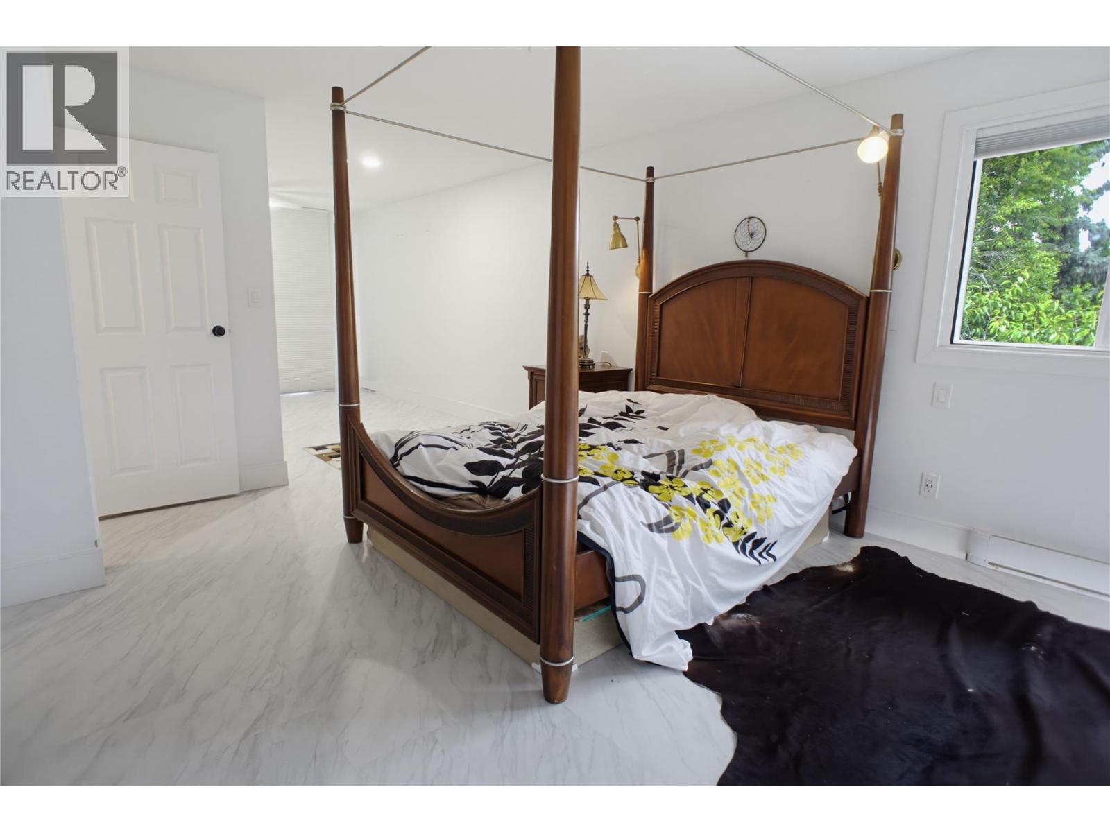 8576 WESTSYDE Road - 12