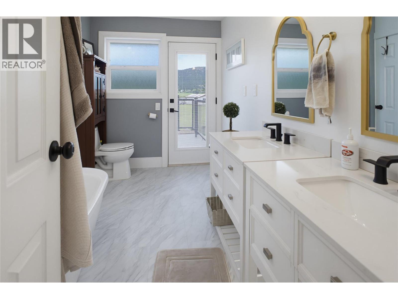 8576 WESTSYDE Road - 13