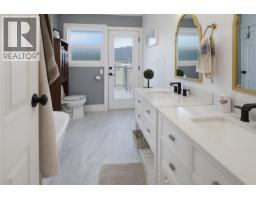 8576 Westsyde Road, Kamloops, BC V2B8S3 Photo 13