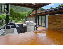 8576 Westsyde Road, Kamloops, BC V2B8S3 Photo 22