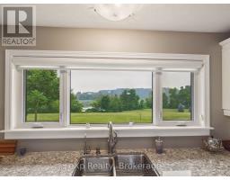 Sunroom - 207 Edmund Street, West Grey, ON N0G1C0 Photo 8