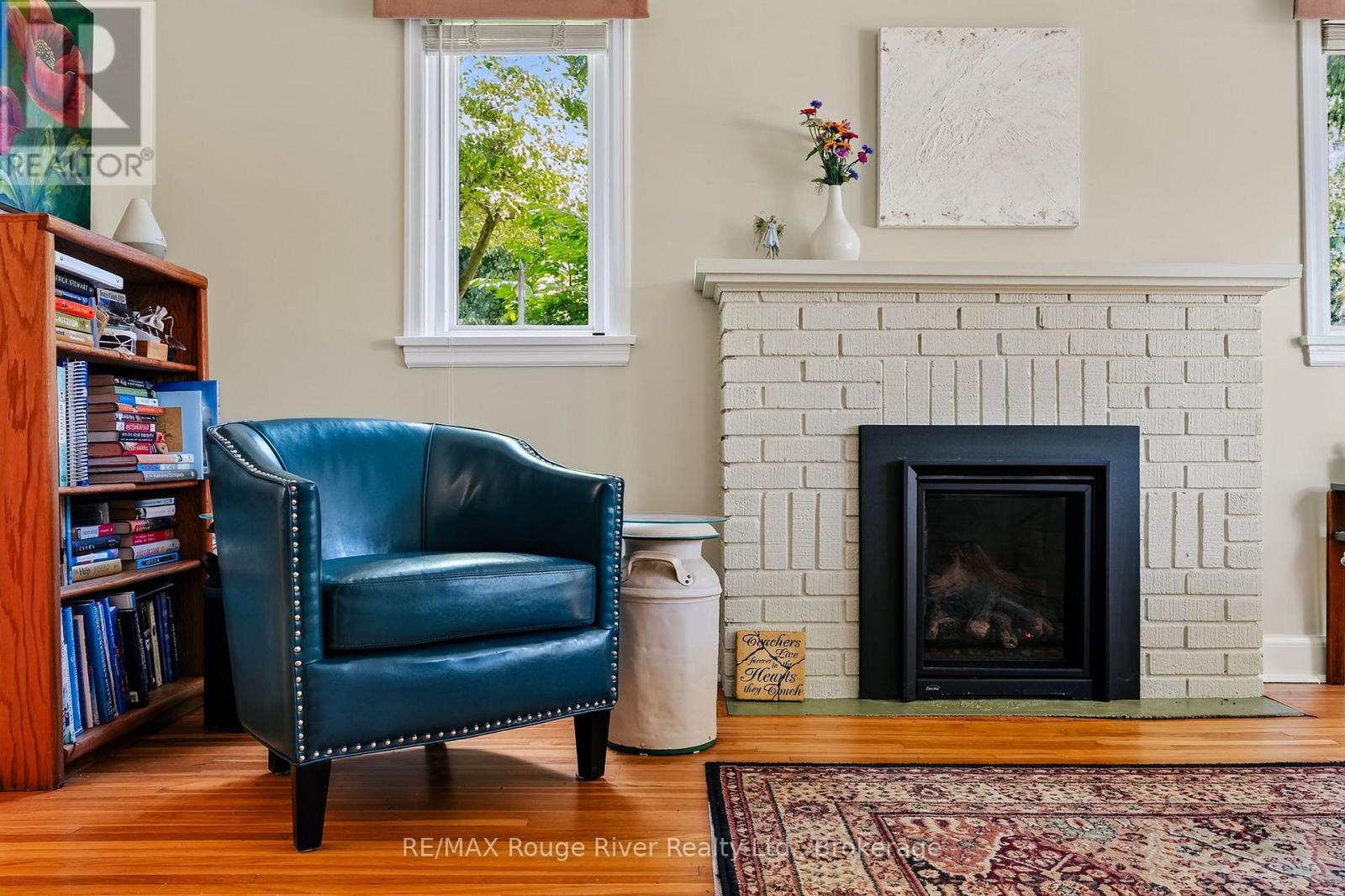 208 ALBERT STREET - 9