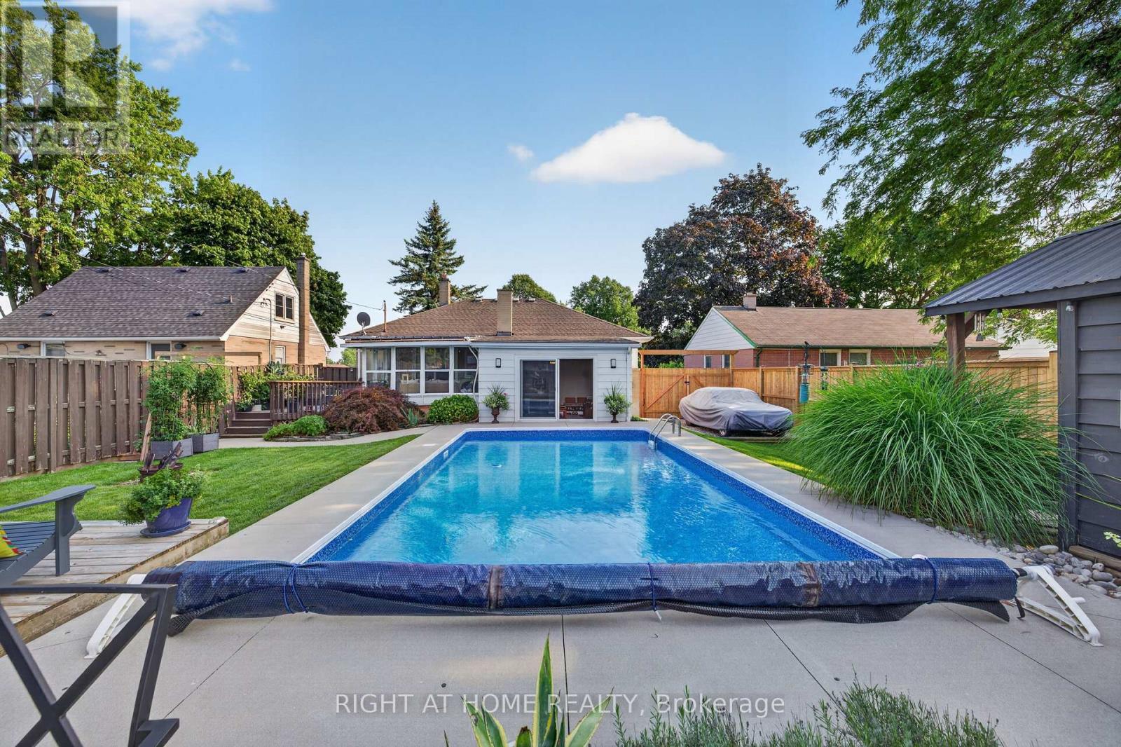 24 TWEEDSMUIR AVENUE - Image 3