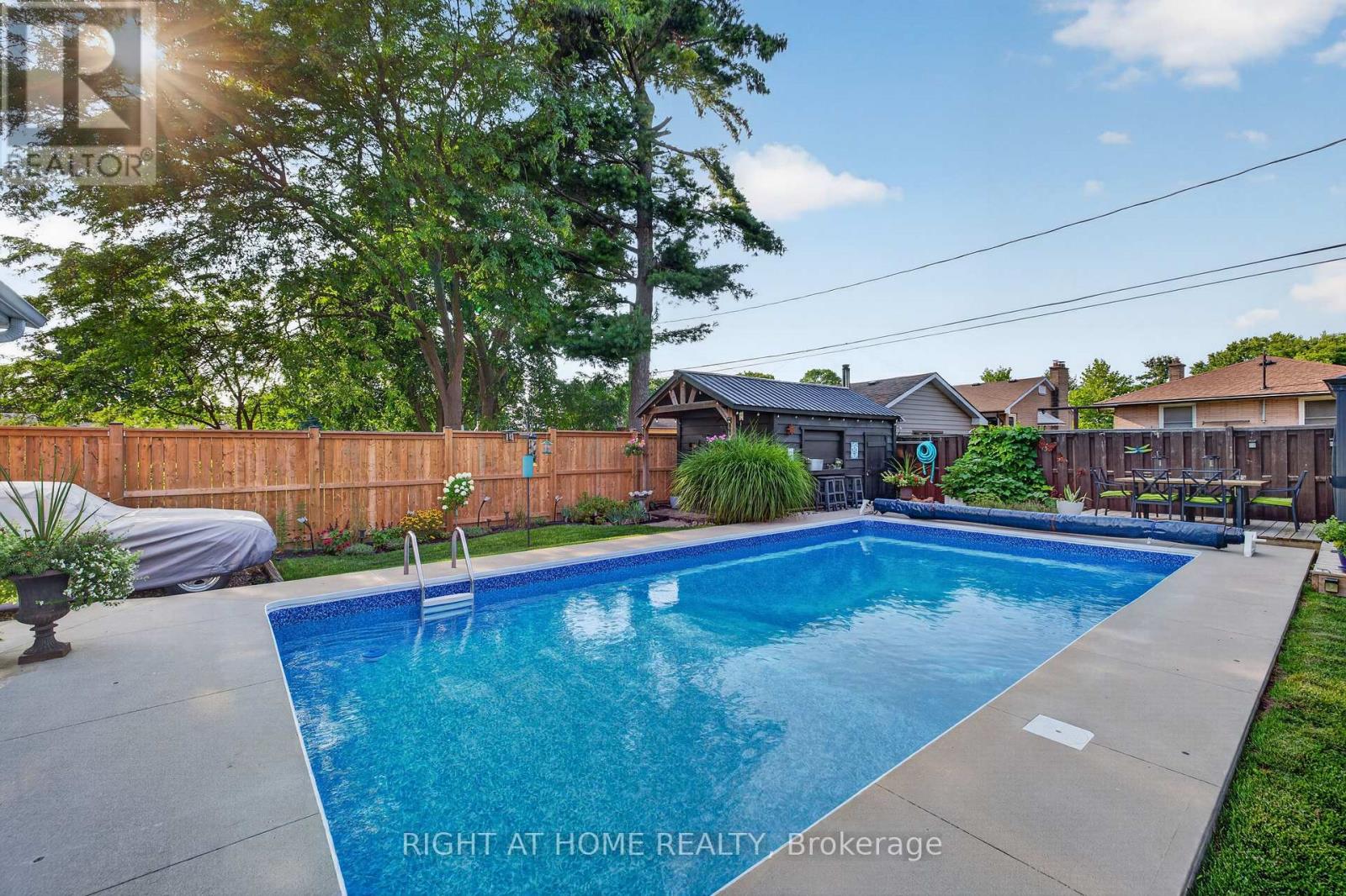 24 TWEEDSMUIR AVENUE - Image 31
