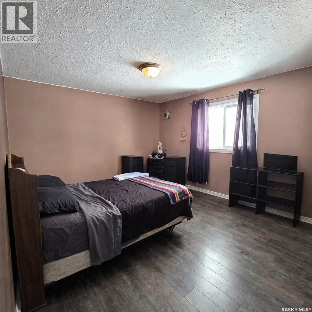 401 6th AVENUE W - Image 11