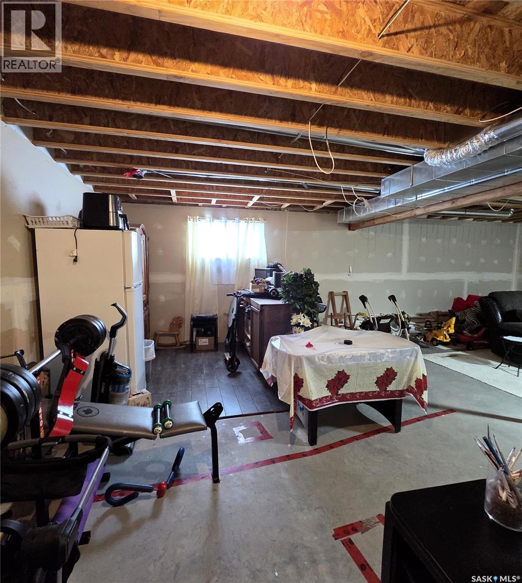 401 6th AVENUE W - Image 33