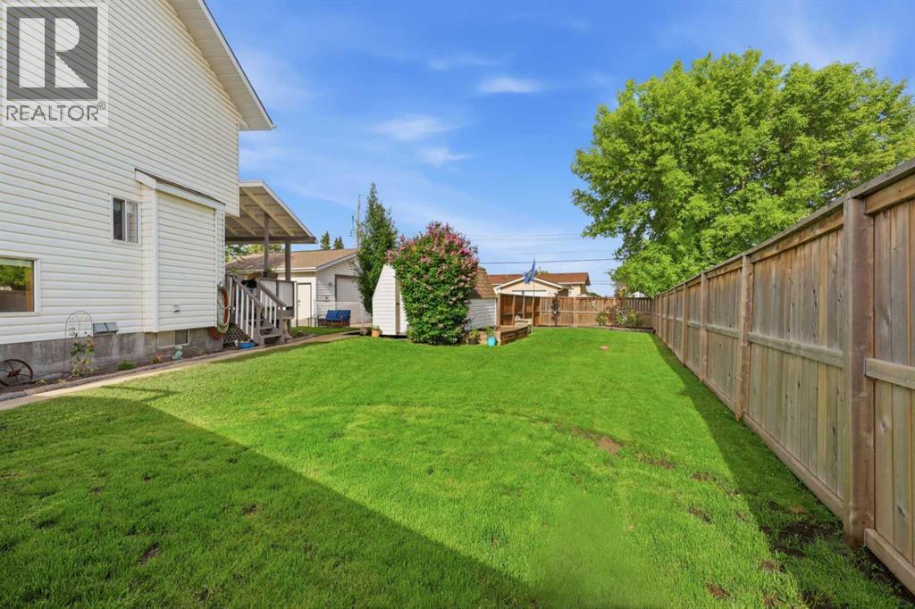 6134 52 Close - Photo 13