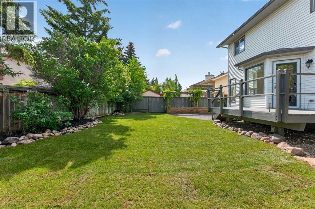 70 West Mackay Crescent - Photo 23