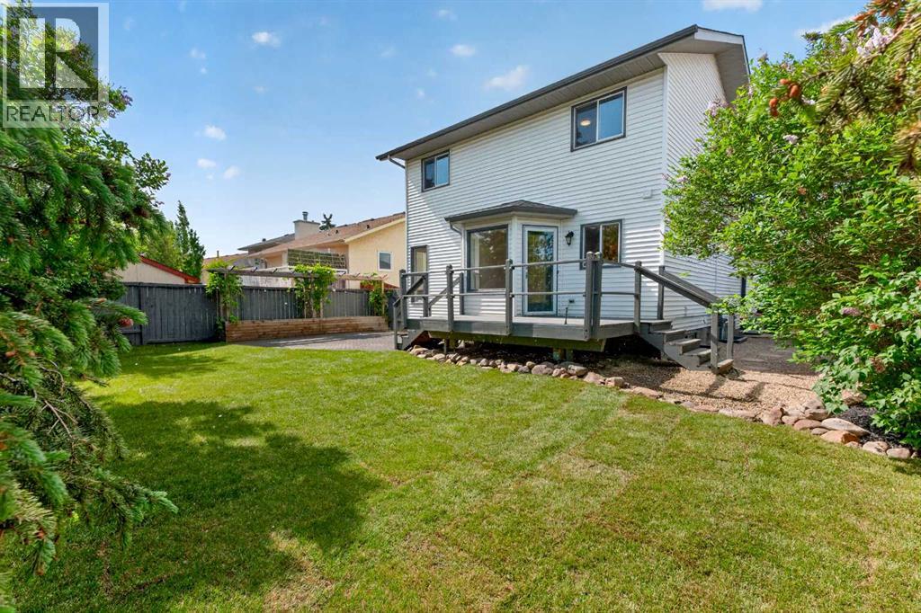 70 West Mackay Crescent - Photo 24