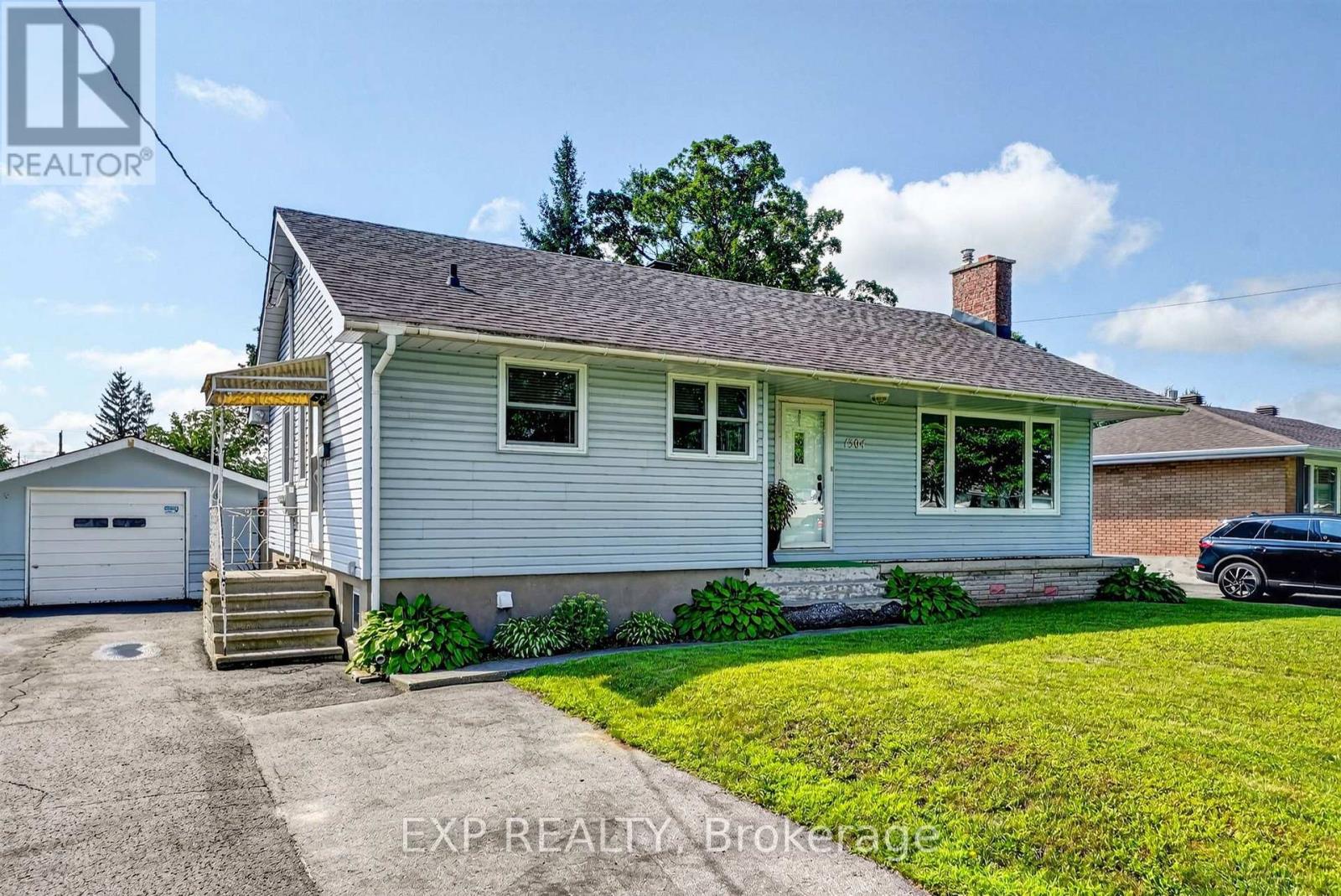 1304 LEONARD AVENUE - 1