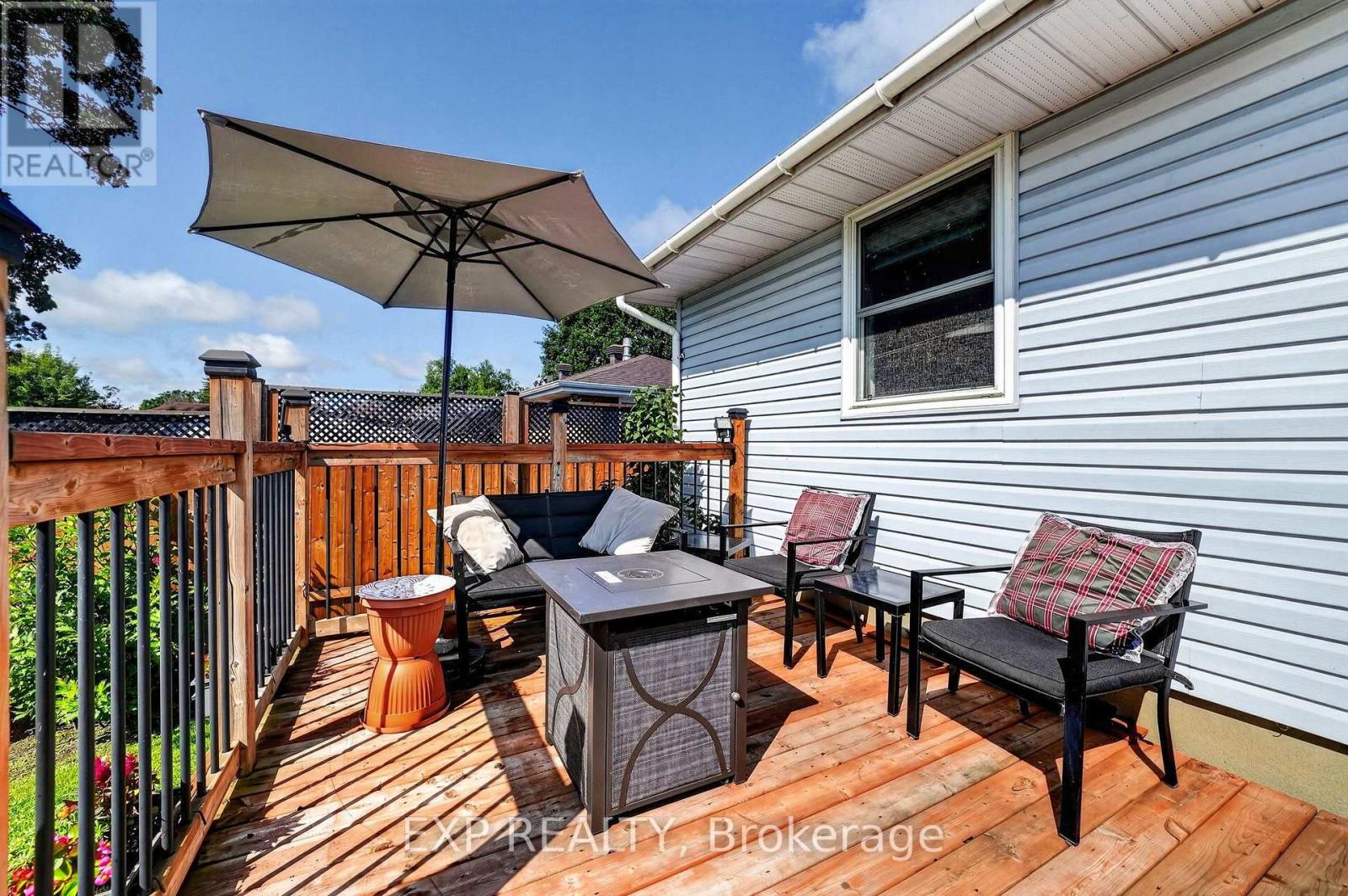 1304 LEONARD AVENUE - 37