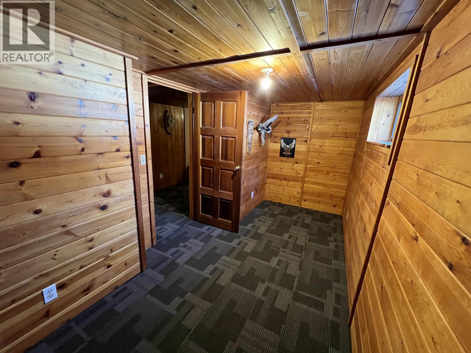 47 PIONEER WAY - 25