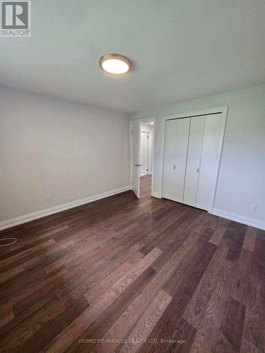 44 STALEY TERRACE - Image 27