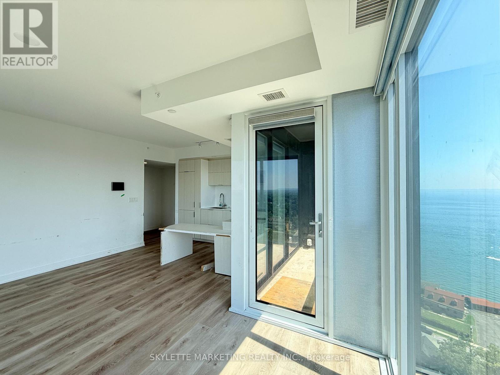 #1810 370 MARTHA STREET - 4