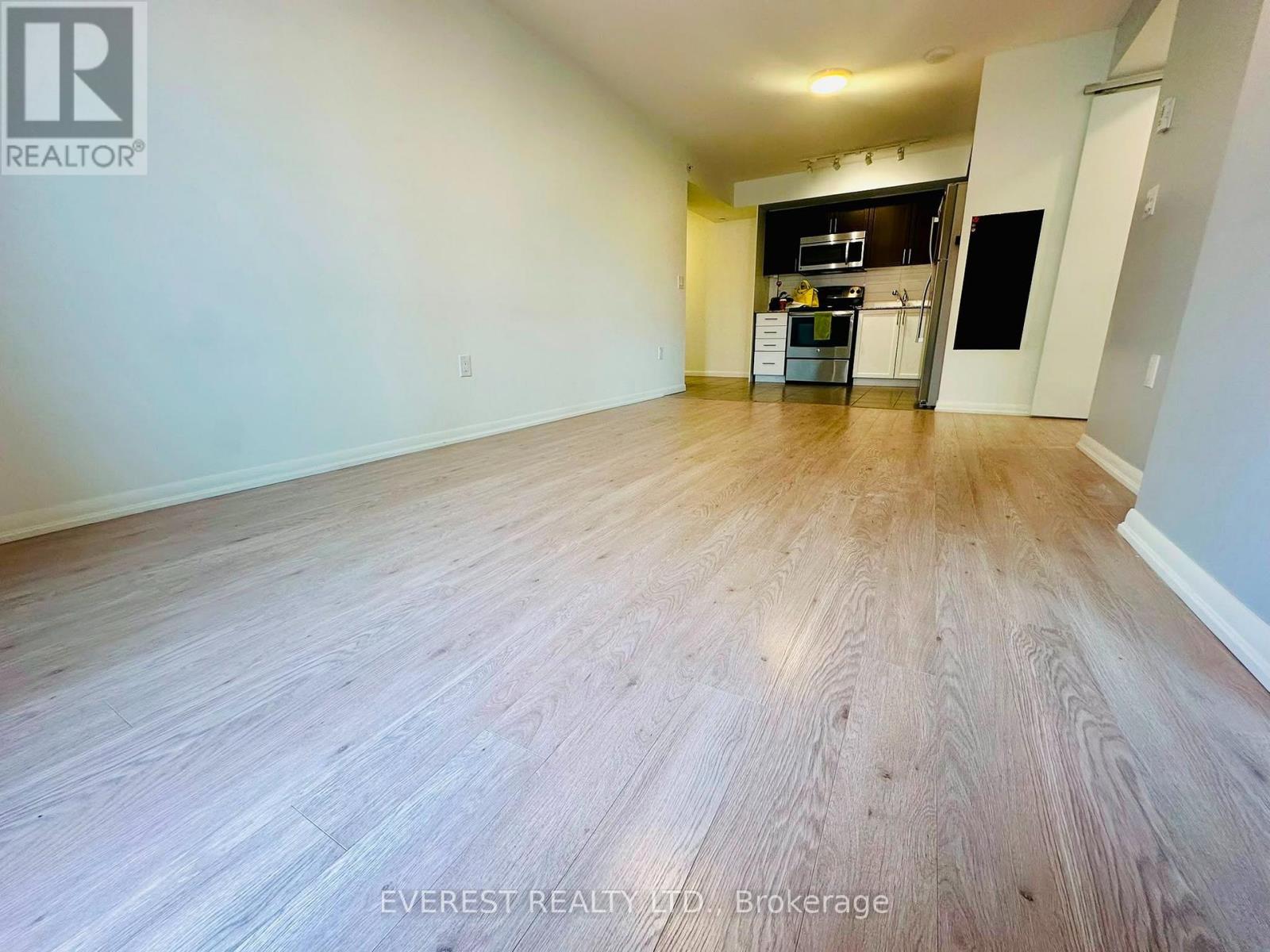 #517 830 LAWRENCE AVENUE W - Image 26