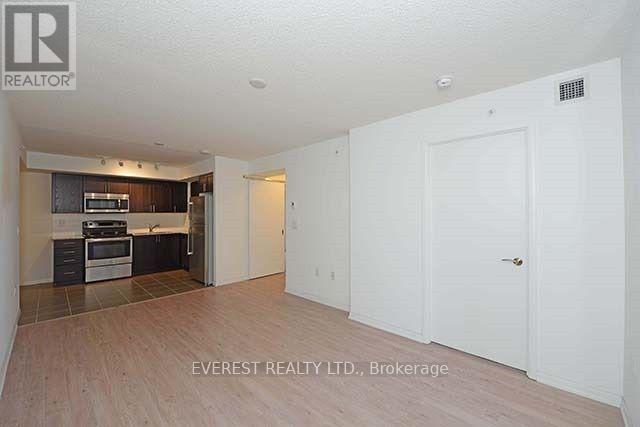 #517 830 LAWRENCE AVENUE W - Image 36