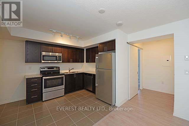 #517 830 LAWRENCE AVENUE W - Image 38