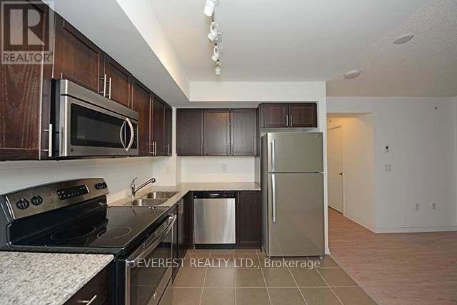 #517 830 LAWRENCE AVENUE W - Image 39