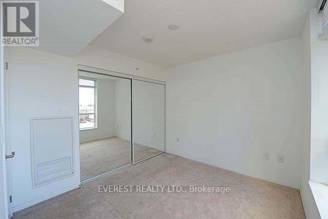 #517 830 LAWRENCE AVENUE W - 42