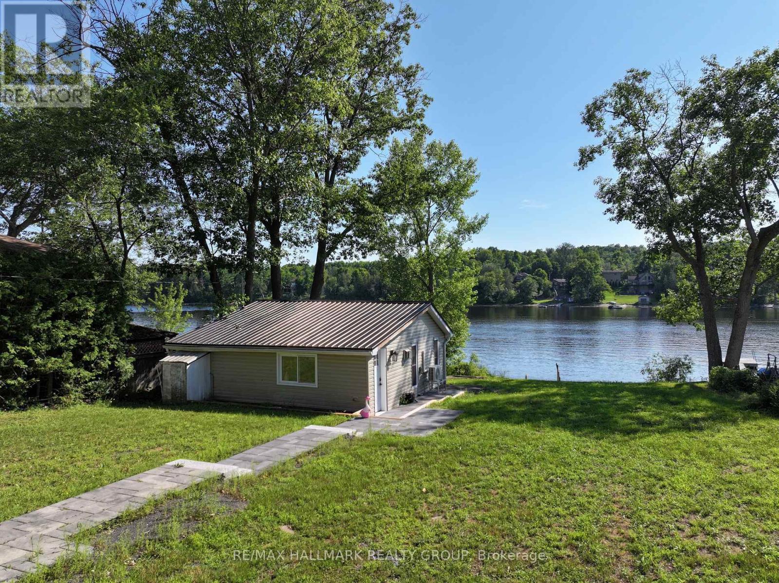 1114 BAYVIEW DRIVE - 26