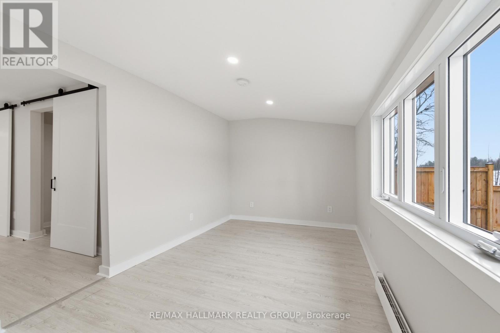 1114 BAYVIEW DRIVE - 41