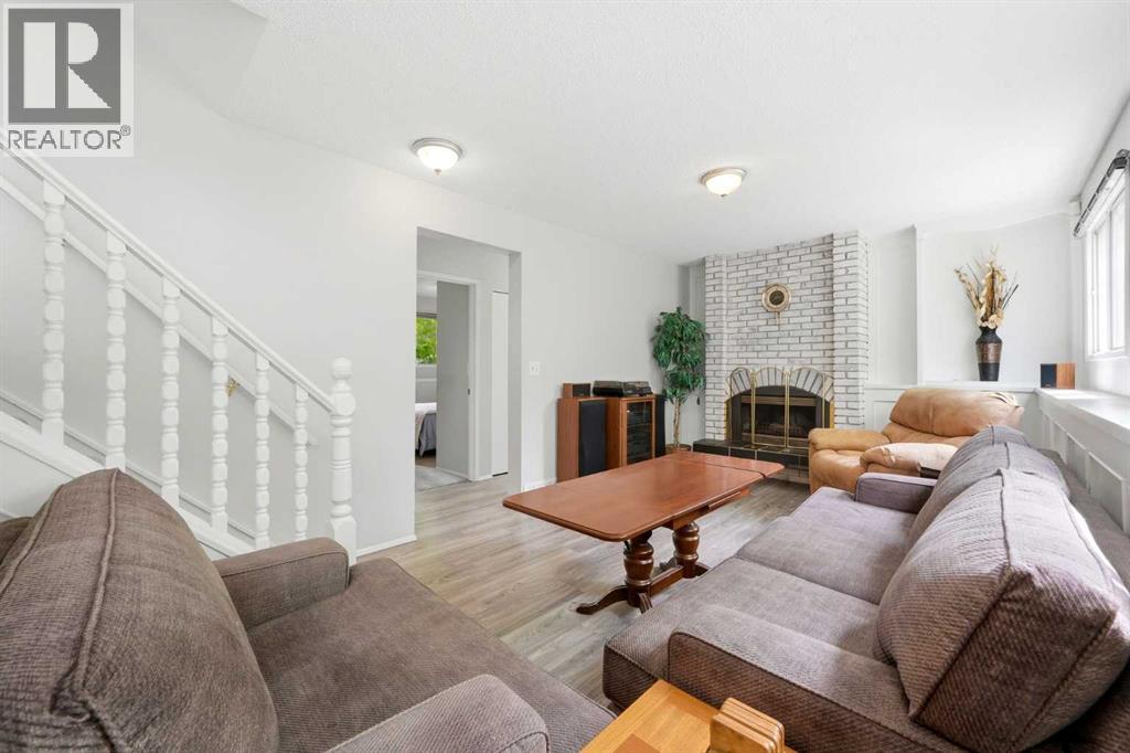 442 Queensland Place SE - 17