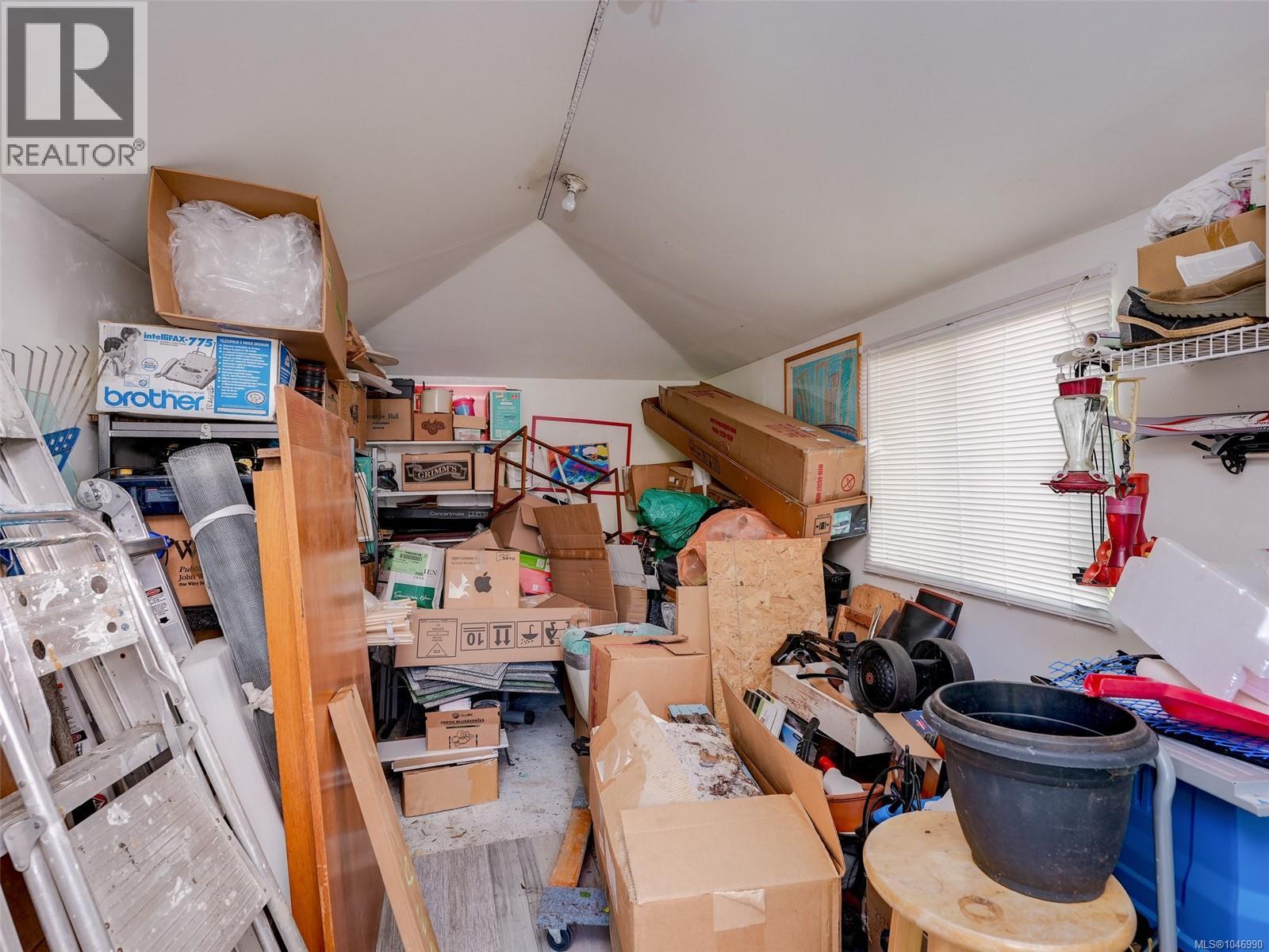 1541 Burton Ave - Image 21