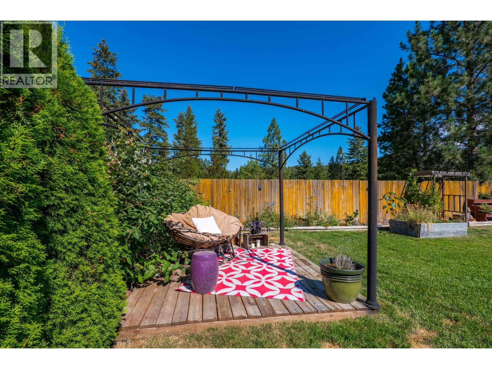 559 MCLEAN Road - Image 33