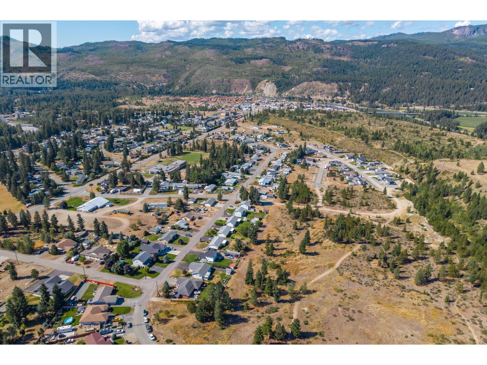 559 MCLEAN Road - Image 44