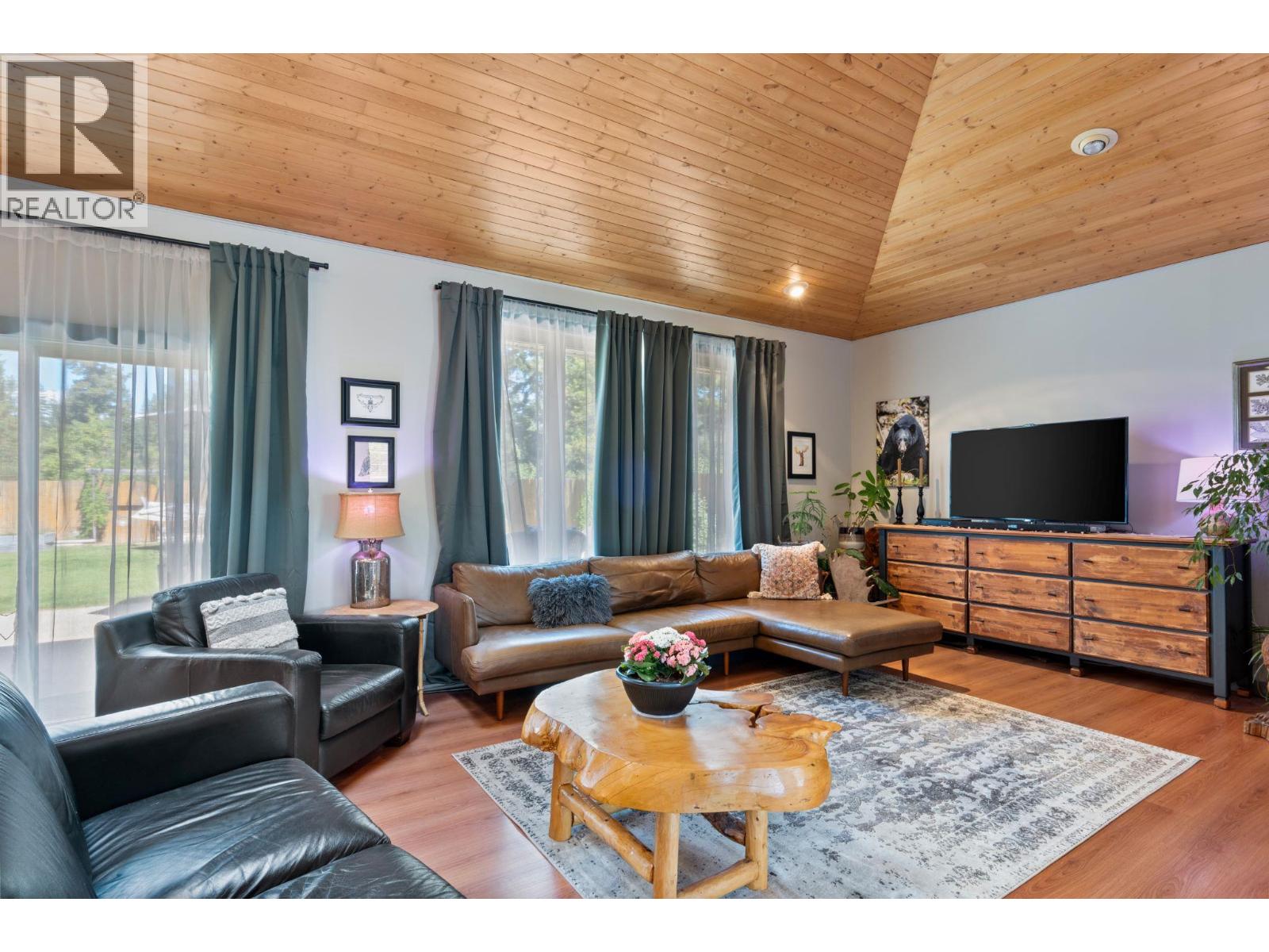 559 MCLEAN Road - 7
