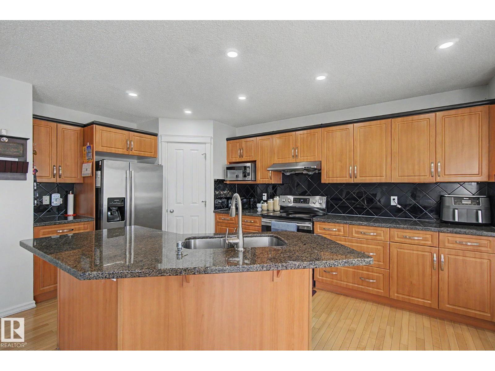 3236 21 ST NW - Image 10