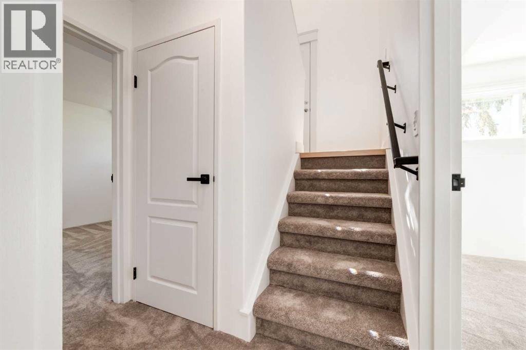 #4 4503 75 Street NW - 23