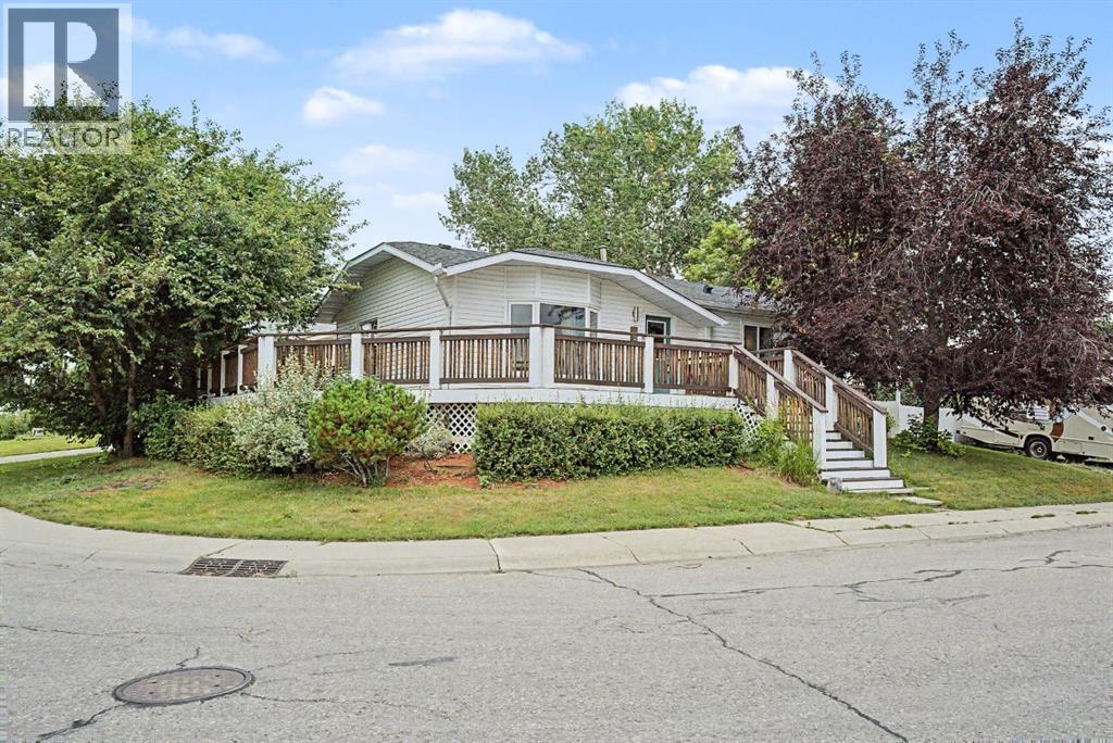 85 Rideau Close SW - 44