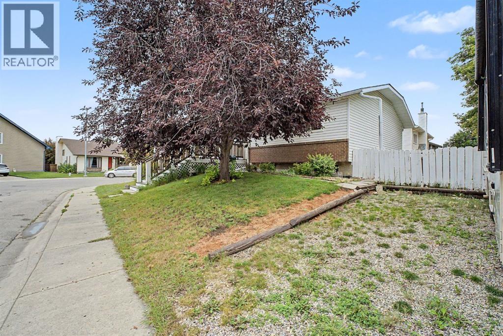 85 Rideau Close SW - 37