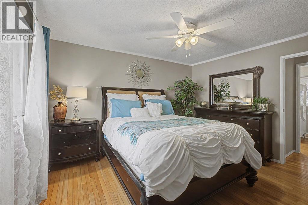 85 Rideau Close SW - 15