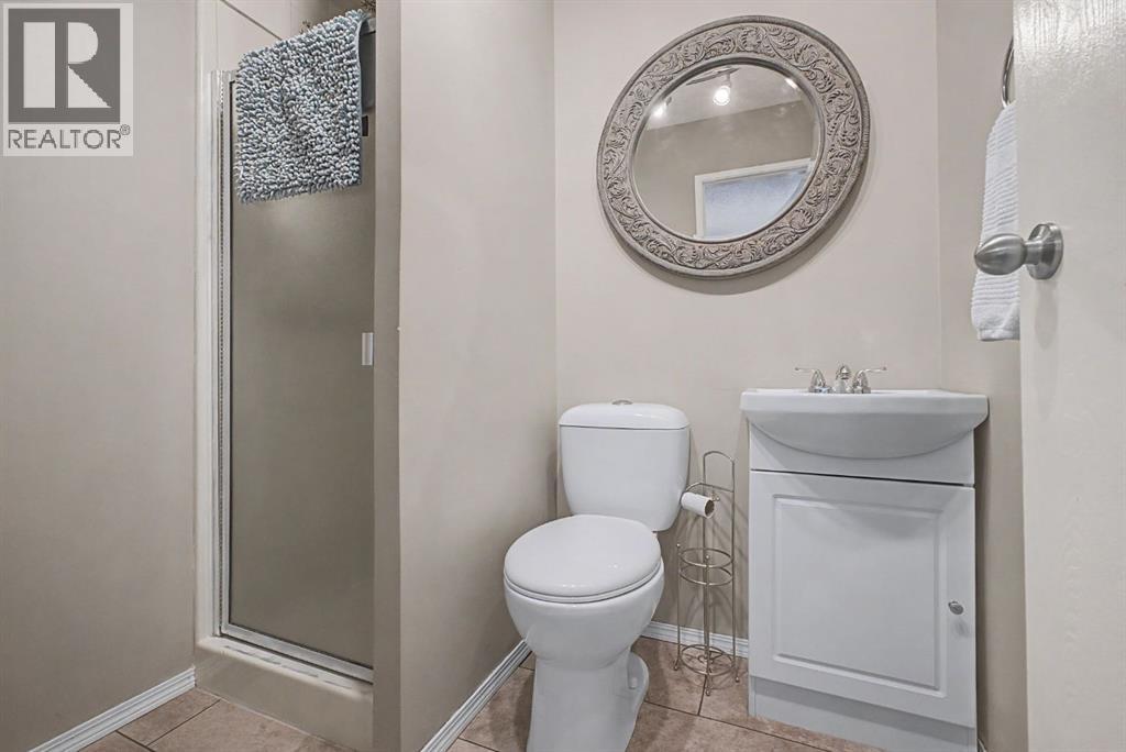 85 Rideau Close SW - 16