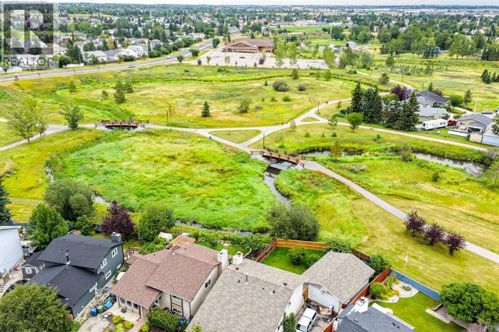 85 Rideau Close SW - 43
