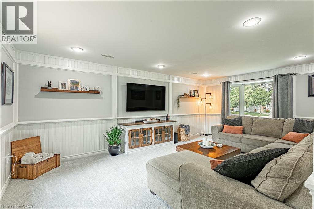 281 BLACKACRES Boulevard - Image 20