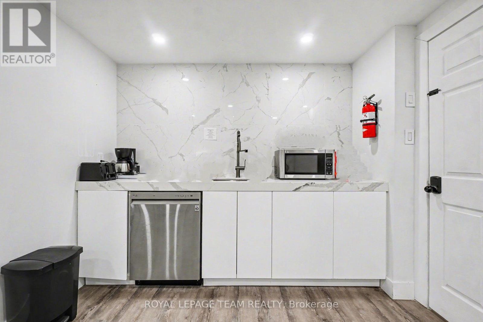 1 Bed, 1 Bath House for Rent in Ottawa – 1570 RIVER ROAD, Ottawa – MLS# X13679928 - Image 6