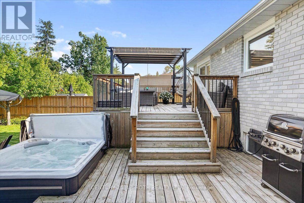 13 CLOVER AVENUE - 49