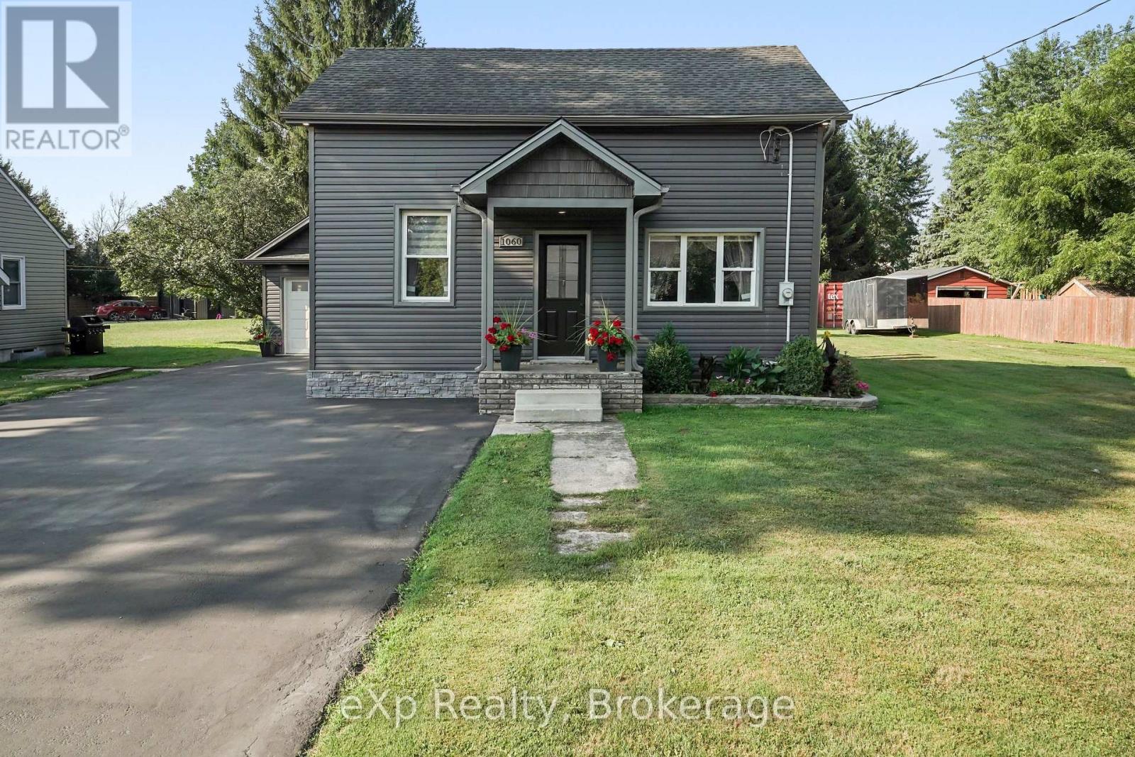 1060 SANDERSON STREET - 2