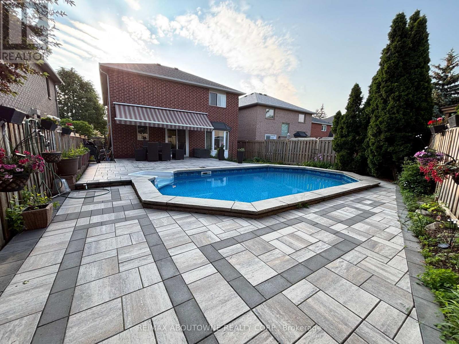 2216 NORFOLK DRIVE - Image 46