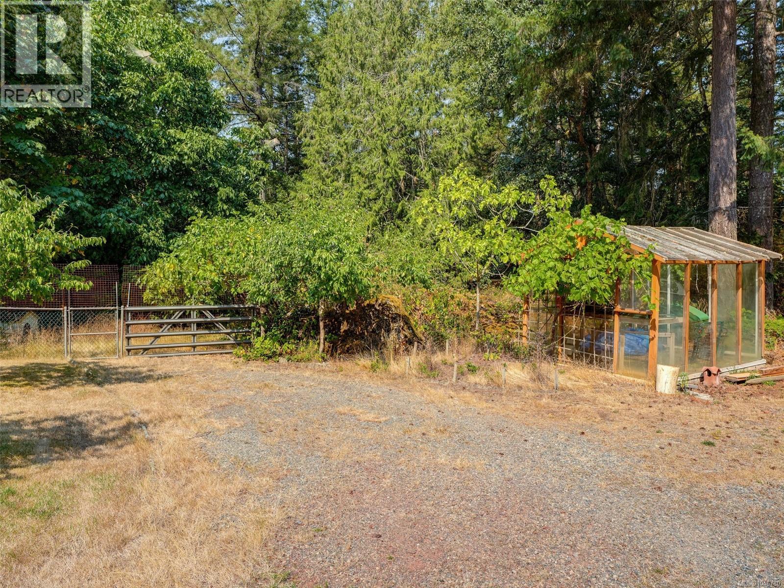 4860 Excelsior Rd - 34