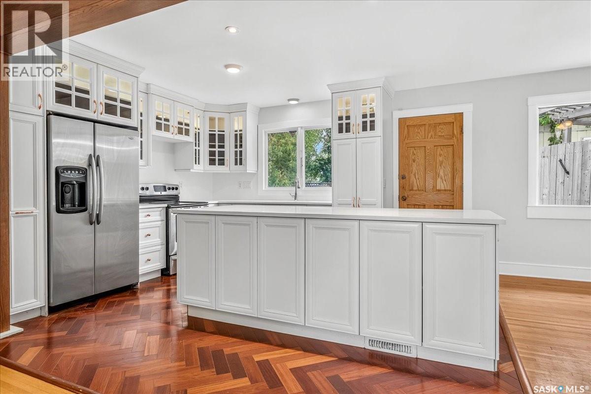 5 Bryant STREET - 5